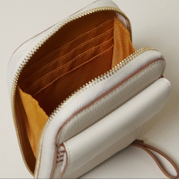 NEW Handpainted Floral Crossbody Phone Bag, Cream - Picture 7 of 9